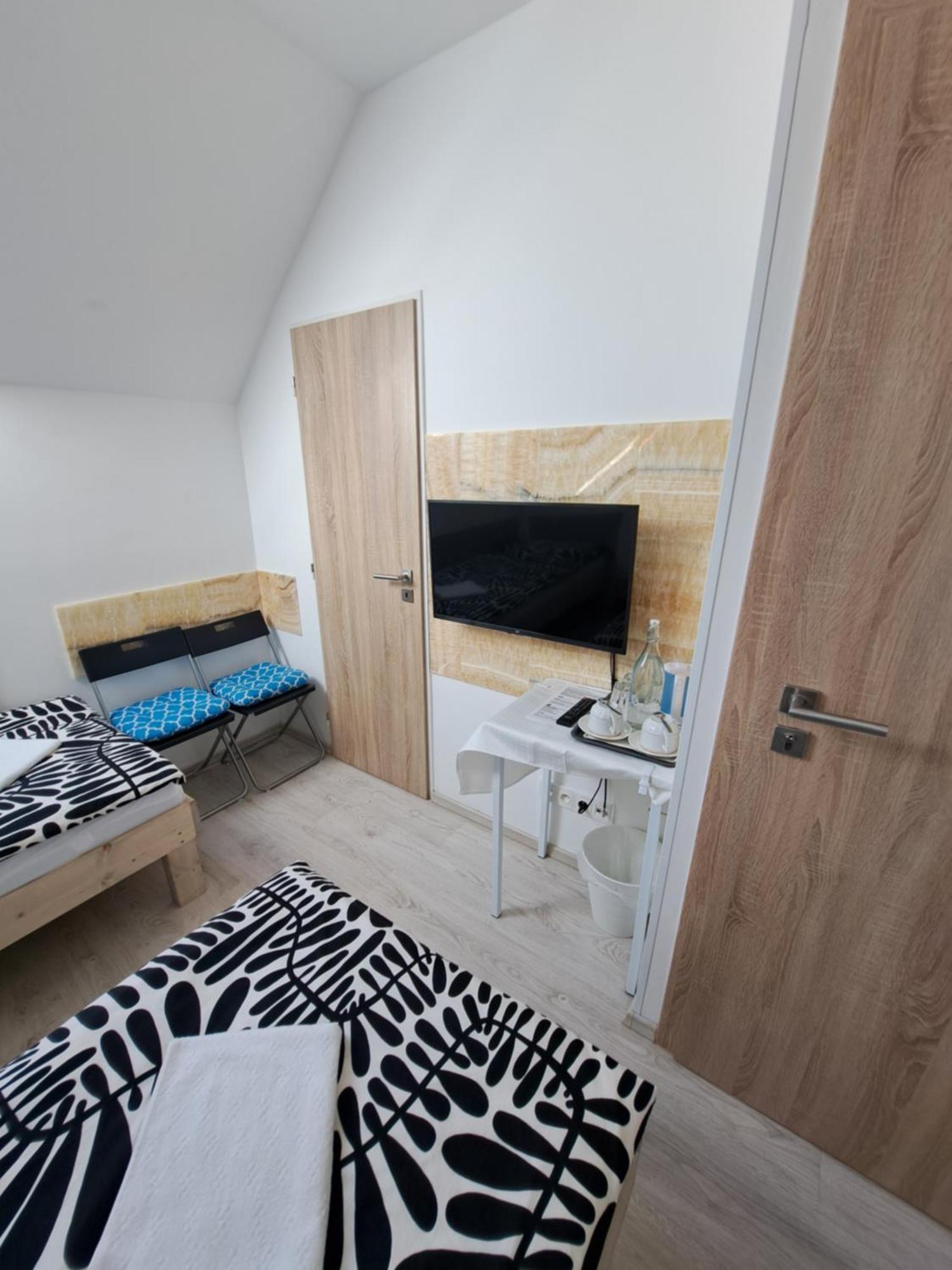Apartmany Amalia بييشتِني المظهر الخارجي الصورة